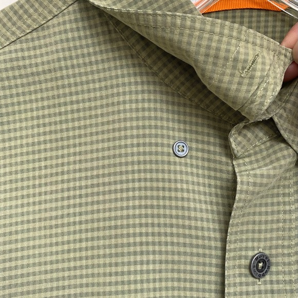 ROYAL ROBBINS shirt w HIKER ON THE BACK. Large - Picture 7 of 16